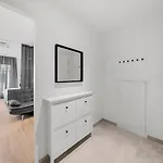 Vibestudio 304 - Central - Ac - Near Parking